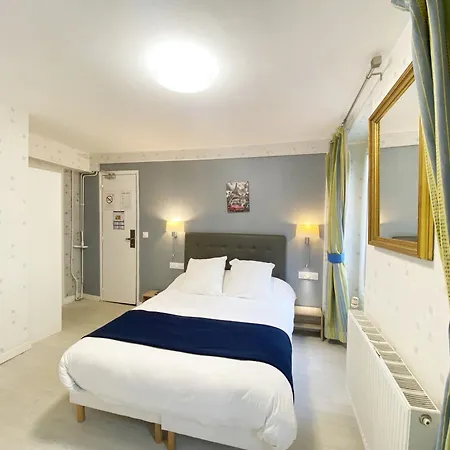 アヴィアティック ホテル パリ