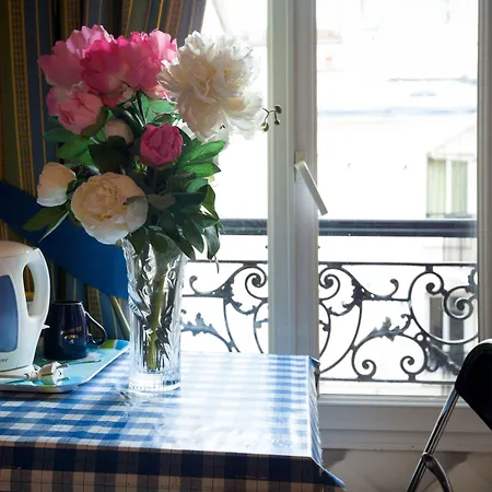 에비어틱 호텔 2*