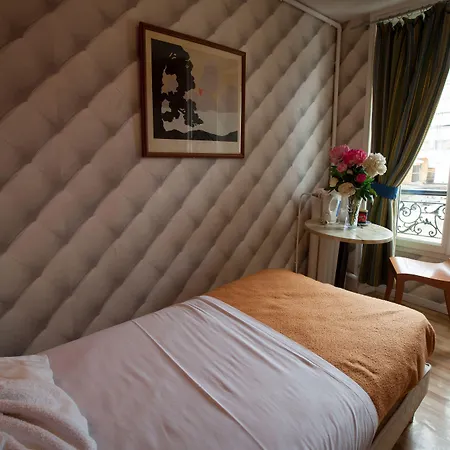 에비어틱 호텔 2*