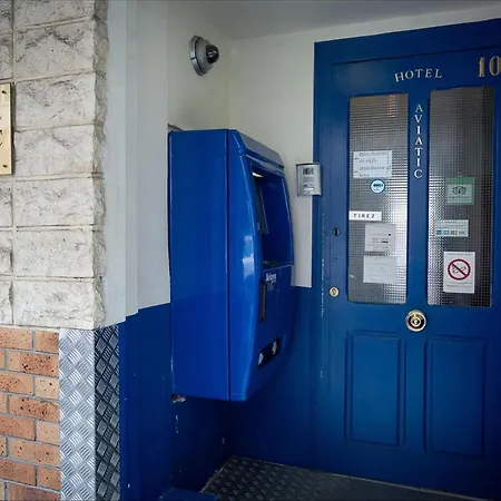 アヴィアティック パリ