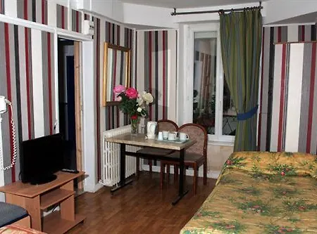 Hotel Aviatic Paris
