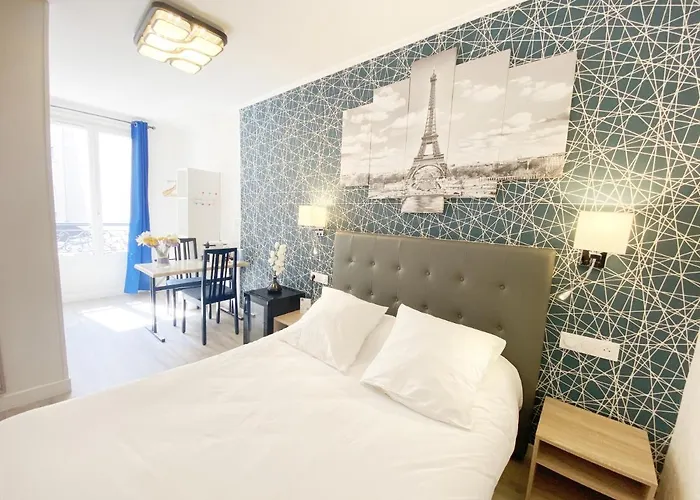 Hotel Aviatic 2*