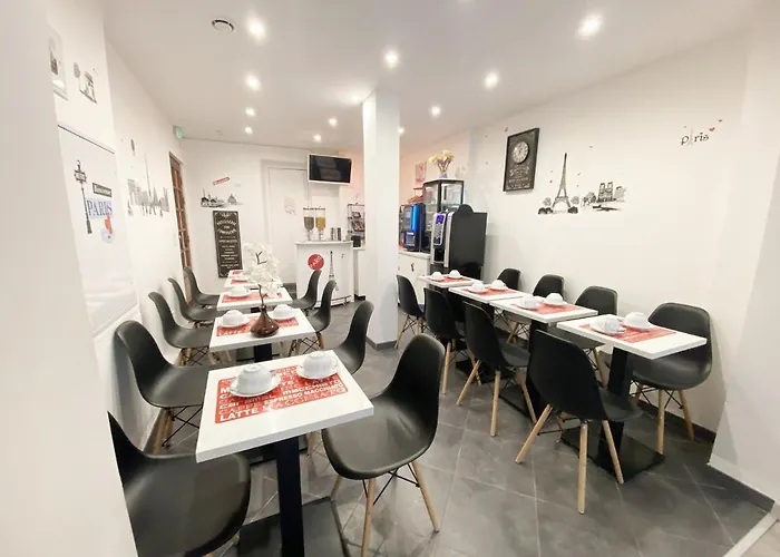 Ξενοδοχείο Aviatic 2*